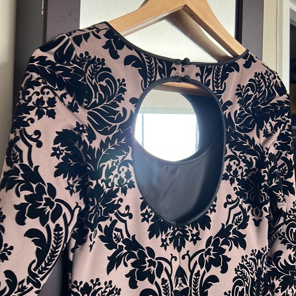 AIDAN MATTOX DRESS SIZE: 2  COLOR: BLACK/BROWN BACK ZIP Night dress formal - Picture 4 of 8